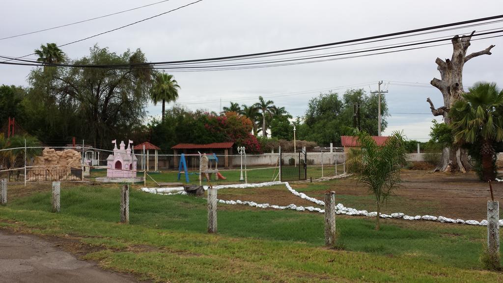 Hotel El Rancho Navojoa Exteriör bild